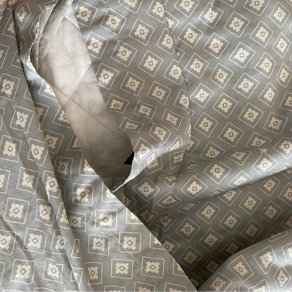 Dwell Studio Quilted Sham Watercolor Rose Gray, 26x21", NEW from Target - Picture 6 of 6
